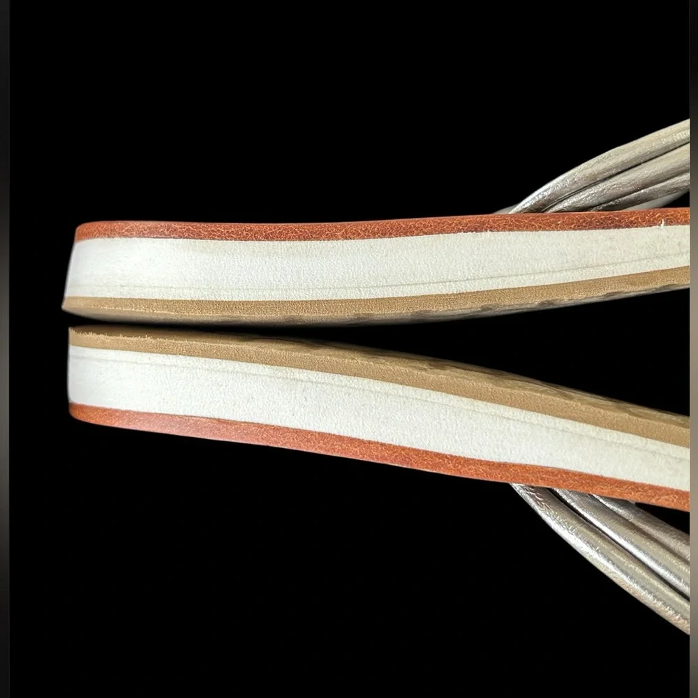 Coach Molly Tan Silver Metallic Leather Heart Sandals Flip Flops Size 7.5 - Picture 3 of 4